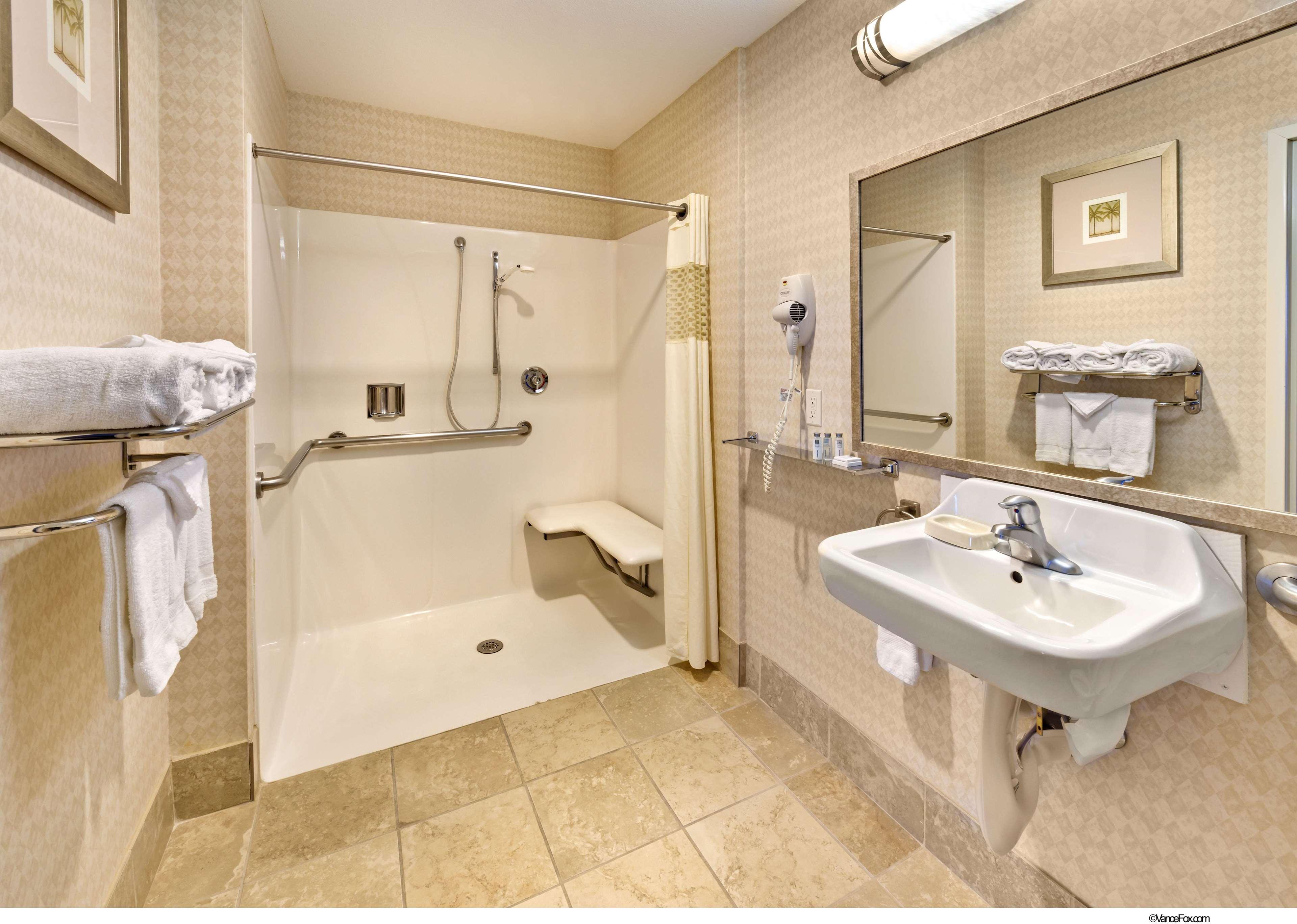 Hampton Inn & Suites Reno Room photo